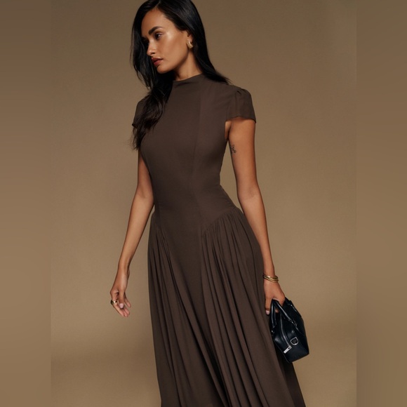NEW Reformation Maven Midi Dress Full Skirt in Mole Brown | size 6 - Picture 2 of 13